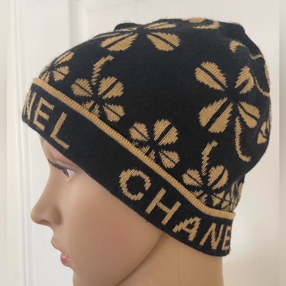 Black tan camel brown wool CC beanie hat thrifted like new - Picture 3 of 4